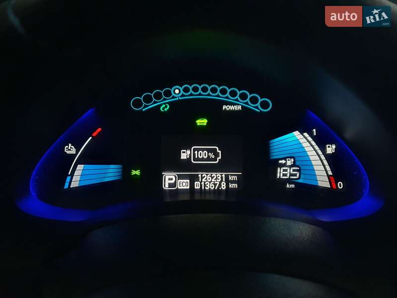 Хэтчбек Nissan Leaf 2013 в Горе фото 2 Хэтчбек Nissan Leaf 2013 в Горе