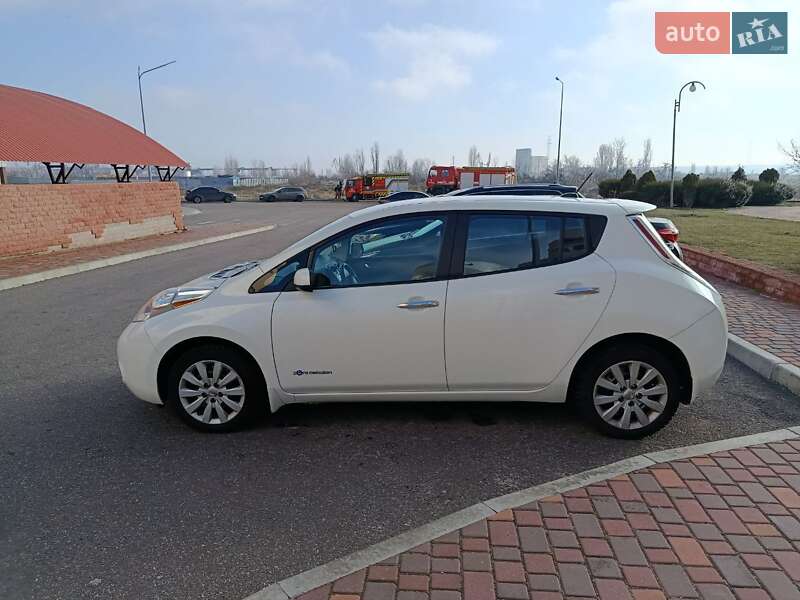 Хэтчбек Nissan Leaf 2015 в Николаеве фото 5 Хэтчбек Nissan Leaf 2015 в Николаеве