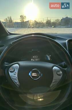 Хетчбек Nissan Leaf 2016 в Софіївській Борщагівці