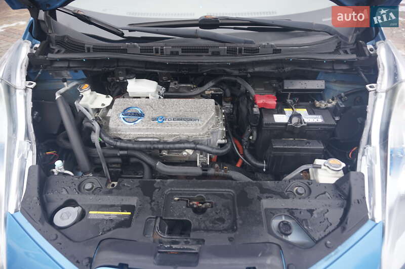 Хэтчбек Nissan Leaf 2011 в Самборе фото 55 Хэтчбек Nissan Leaf 2011 в Самборе
