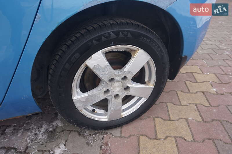 Хэтчбек Nissan Leaf 2011 в Самборе фото 64 Хэтчбек Nissan Leaf 2011 в Самборе