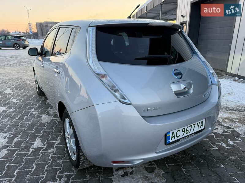 Хэтчбек Nissan Leaf 2012 в Владимире фото 11 Хэтчбек Nissan Leaf 2012 в Владимире