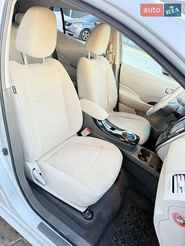 Хэтчбек Nissan Leaf 2012 в Владимире фото 49 Хэтчбек Nissan Leaf 2012 в Владимире