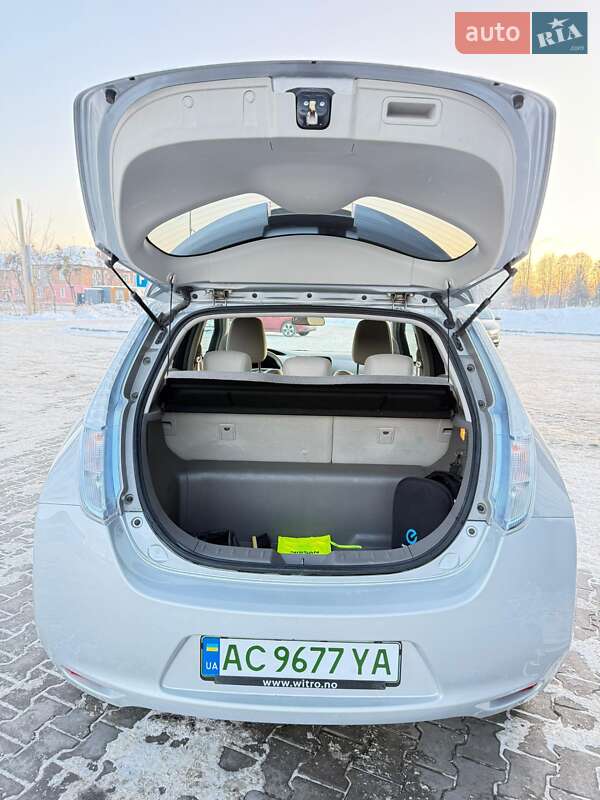 Хэтчбек Nissan Leaf 2012 в Владимире фото 56 Хэтчбек Nissan Leaf 2012 в Владимире