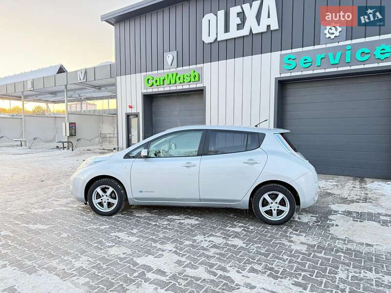 Хэтчбек Nissan Leaf 2012 в Владимире фото 80 Хэтчбек Nissan Leaf 2012 в Владимире