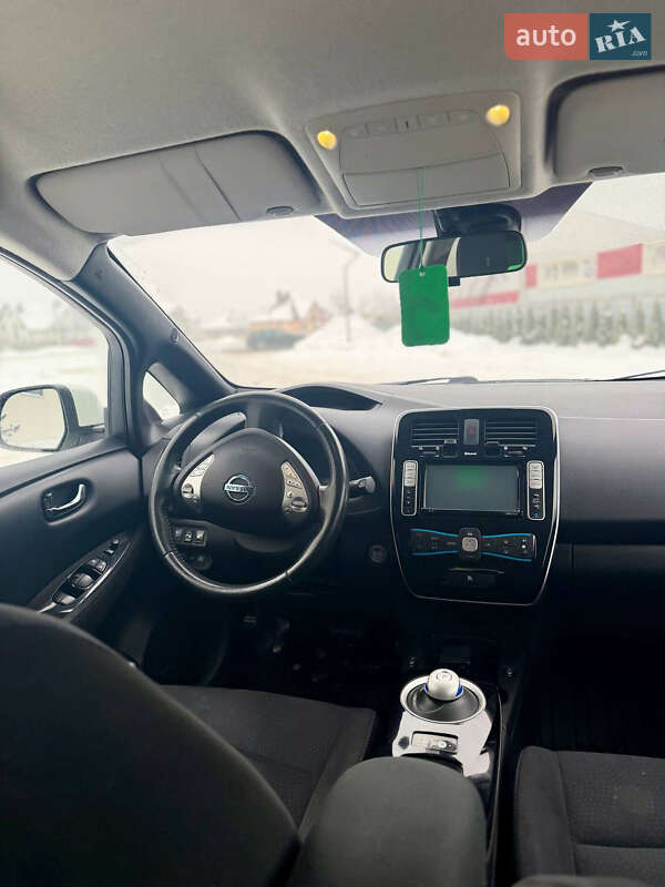 Хэтчбек Nissan Leaf 2015 в Луцке фото 9 Хэтчбек Nissan Leaf 2015 в Луцке