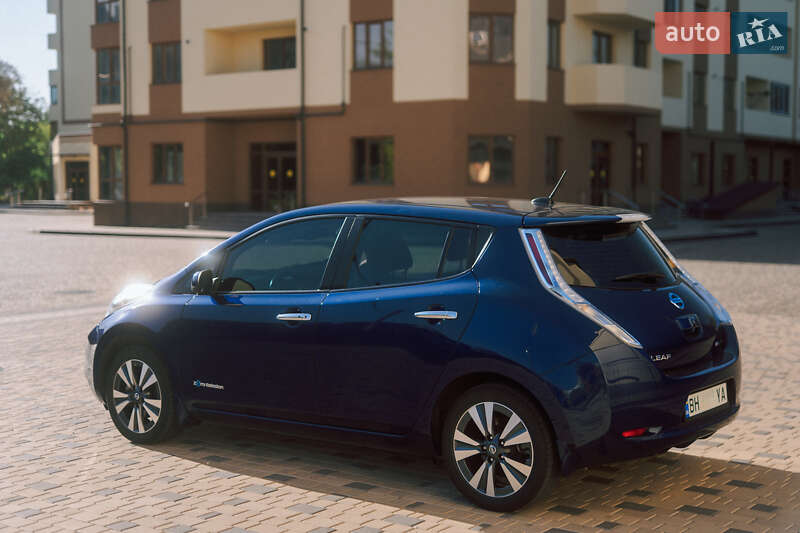 Хэтчбек Nissan Leaf 2016 в Измаиле фото 10 Хэтчбек Nissan Leaf 2016 в Измаиле