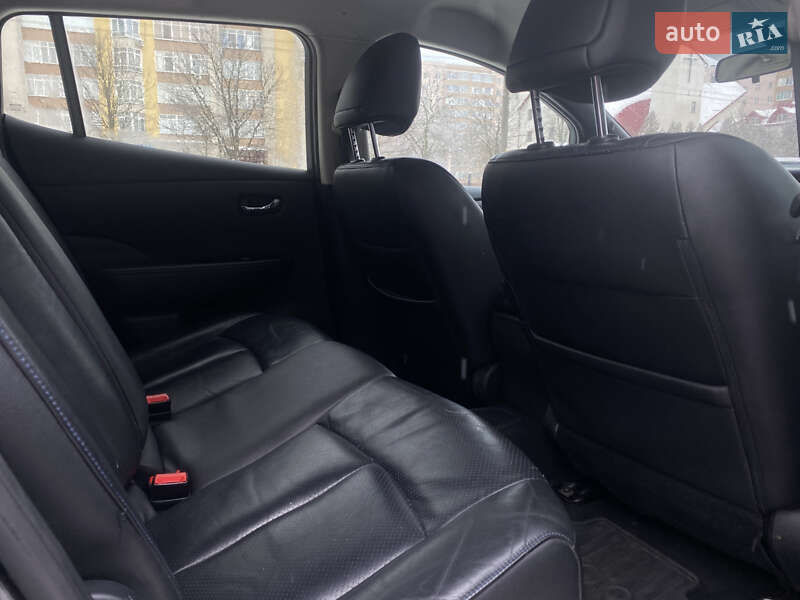 Хэтчбек Nissan Leaf 2015 в Ивано-Франковске фото 12 Хэтчбек Nissan Leaf 2015 в Ивано-Франковске