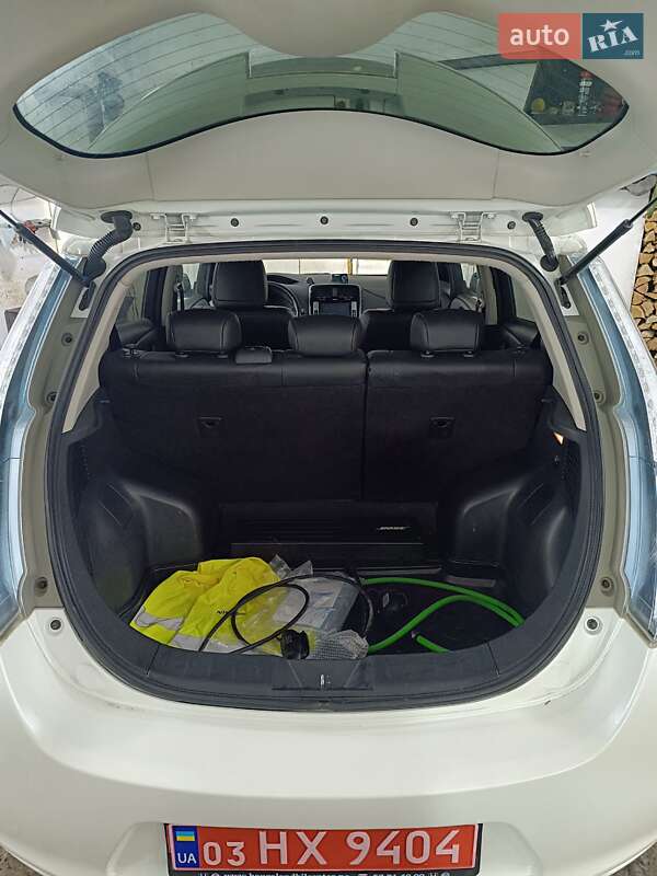 Хэтчбек Nissan Leaf 2014 в Ровно