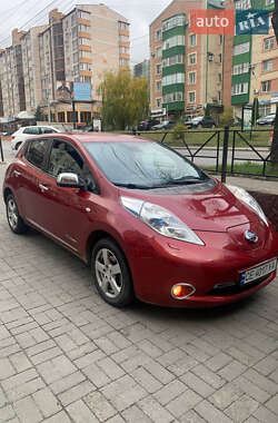 Хэтчбек Nissan Leaf 2014 в Черновцах