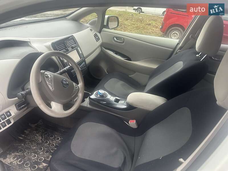 Хэтчбек Nissan Leaf 2013 в Житомире