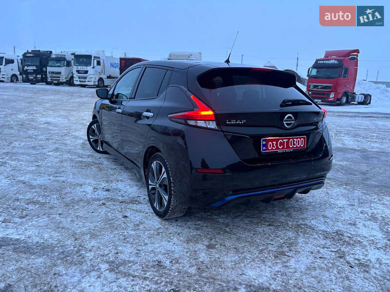 Хэтчбек Nissan Leaf 2018 в Владимире