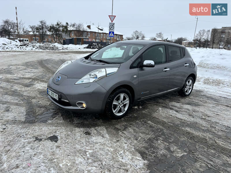 Хетчбек Nissan Leaf 2014 в Володимирі