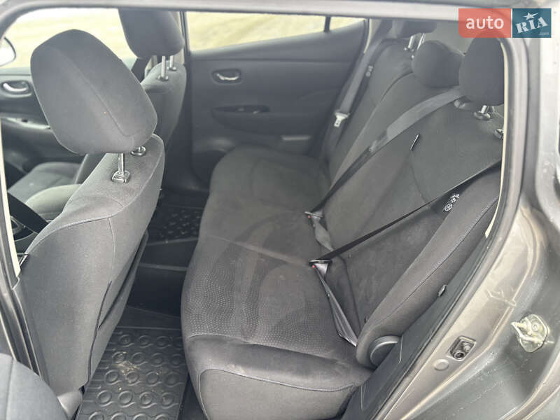 Хетчбек Nissan Leaf 2014 в Володимирі