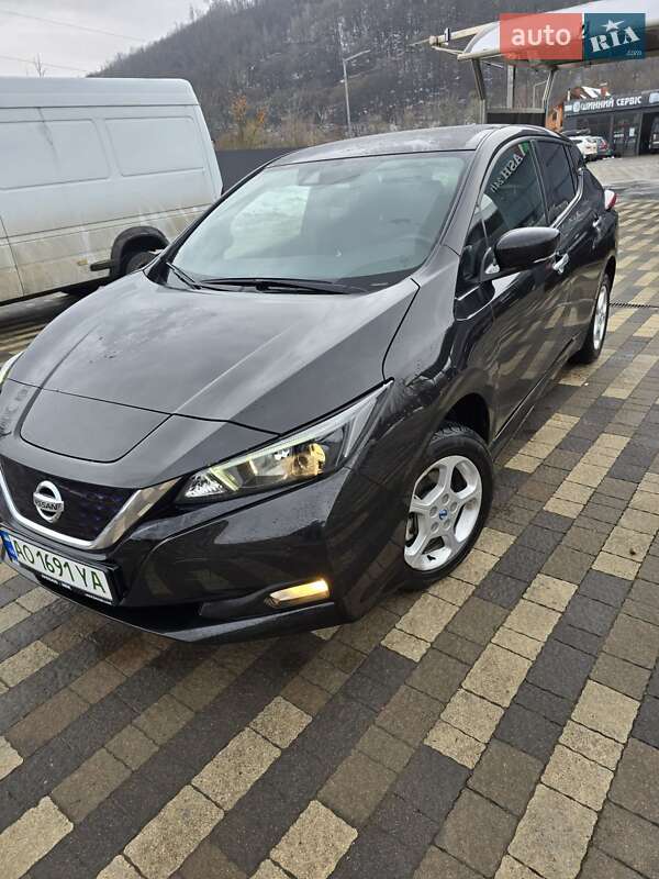Хэтчбек Nissan Leaf 2021 в Сваляве фото 2 Хэтчбек Nissan Leaf 2021 в Сваляве