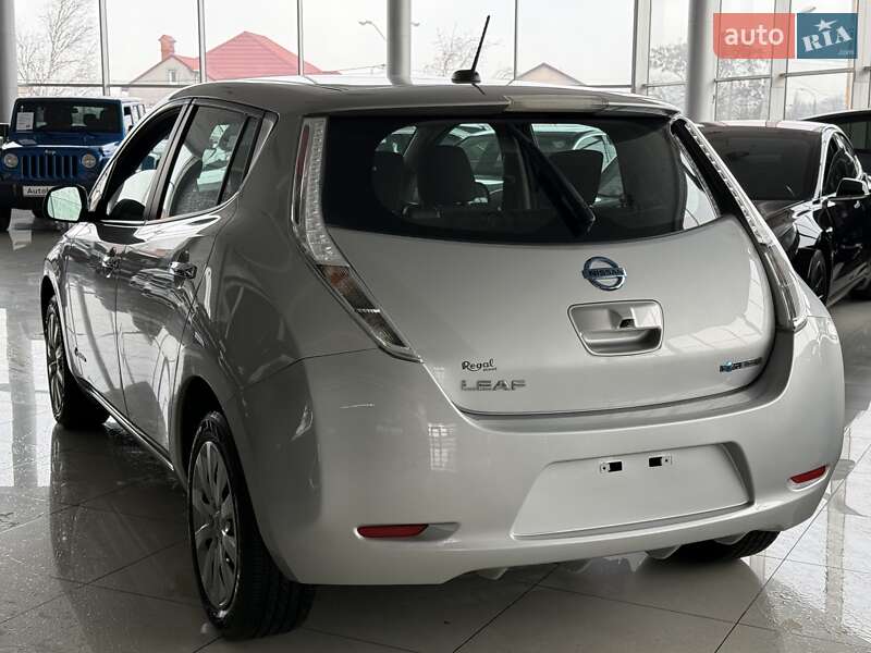 Хетчбек Nissan Leaf 2015 в Одесі