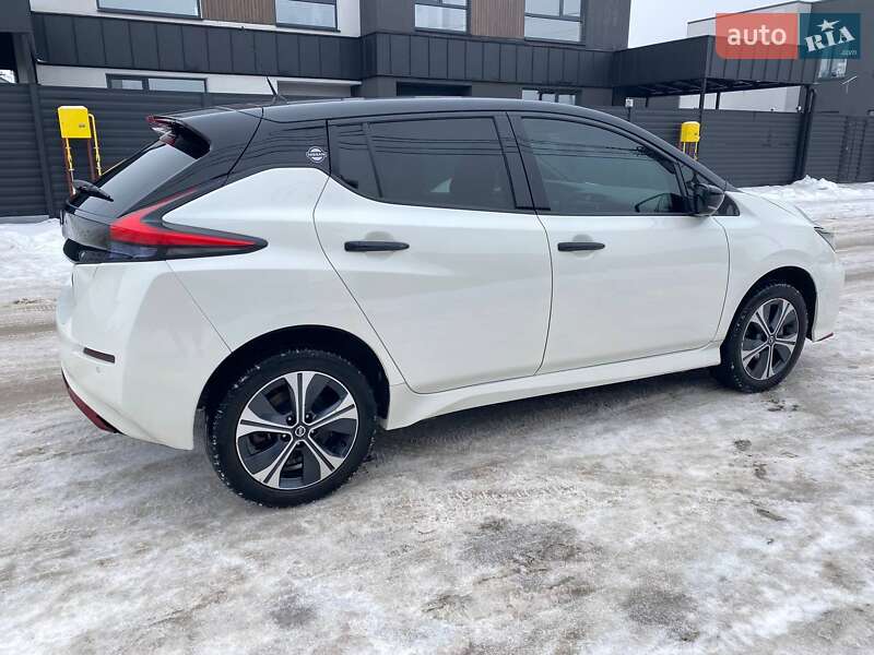 Хэтчбек Nissan Leaf 2020 в Софиевской Борщаговке фото 4 Хэтчбек Nissan Leaf 2020 в Софиевской Борщаговке