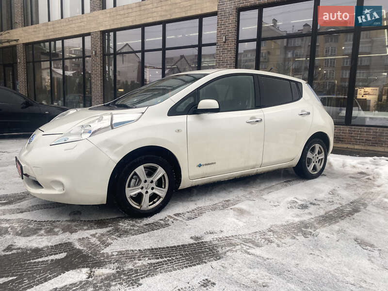 Хэтчбек Nissan Leaf 2013 в Ивано-Франковске фото 3 Хэтчбек Nissan Leaf 2013 в Ивано-Франковске