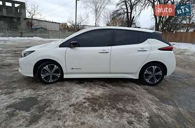 Хэтчбек Nissan Leaf 2018 в Днепре