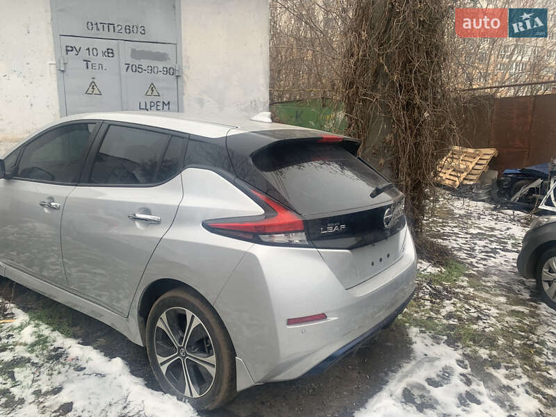 Хетчбек Nissan Leaf 2021 в Одесі