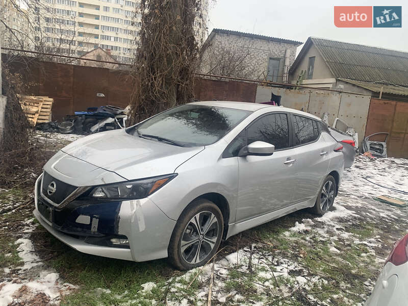 Хетчбек Nissan Leaf 2021 в Одесі