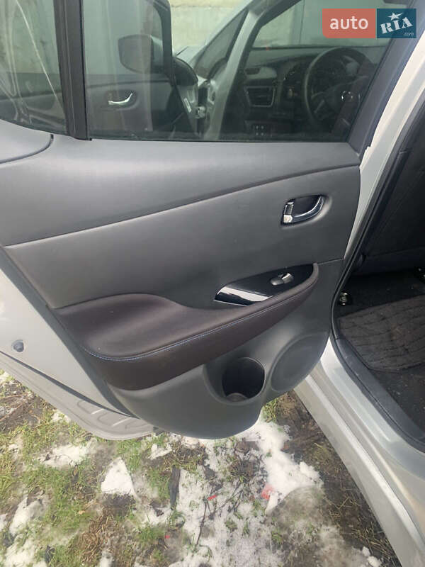 Хетчбек Nissan Leaf 2021 в Одесі