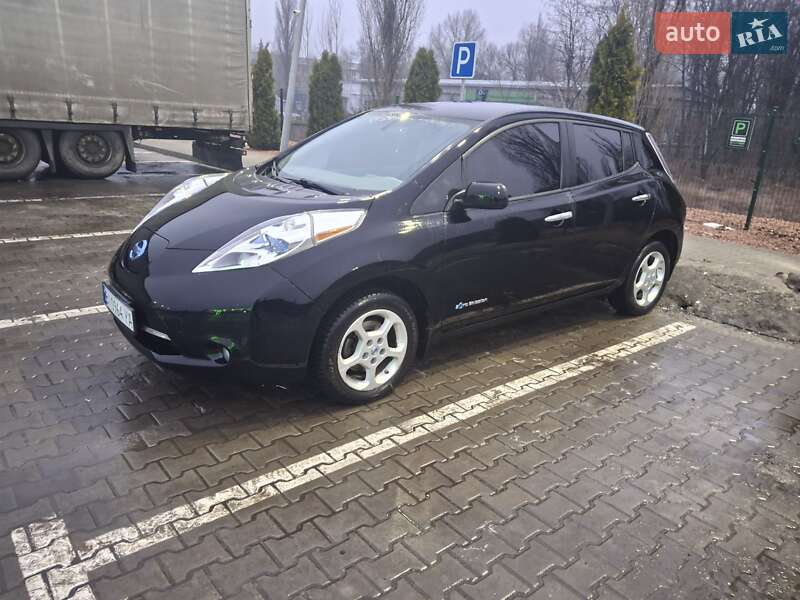 Хэтчбек Nissan Leaf 2013 в Кременчуге