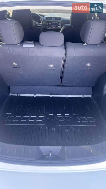 Хетчбек Nissan Leaf 2024 в Вінниці фото 6 Хетчбек Nissan Leaf 2024 в Вінниці