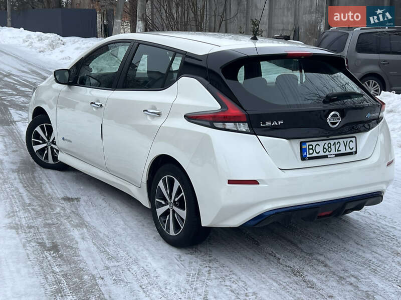 Хетчбек Nissan Leaf 2020 в Самборі