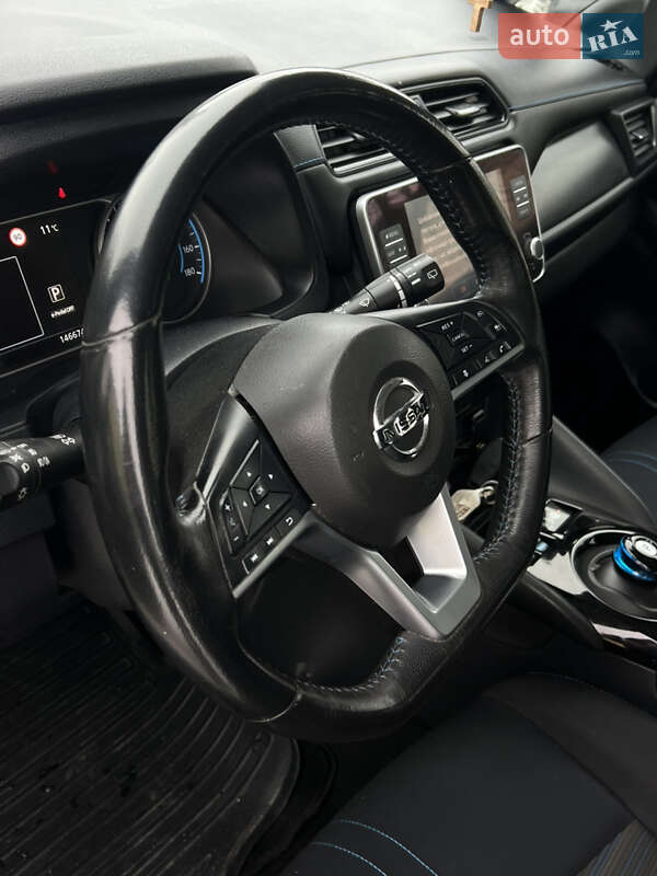 Хетчбек Nissan Leaf 2020 в Самборі