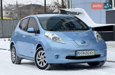 Хэтчбек Nissan Leaf 2015 в Одессе