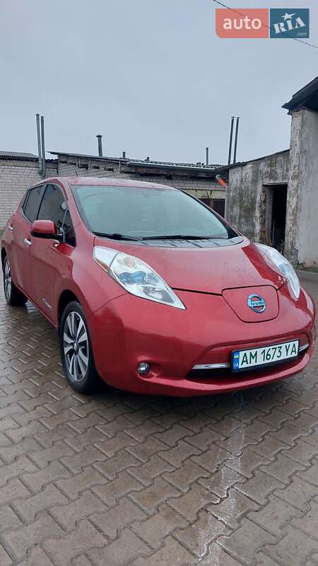 Хетчбек Nissan Leaf 2015 в Житомирі фото 2 Хетчбек Nissan Leaf 2015 в Житомирі