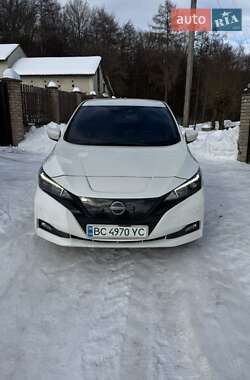 Хэтчбек Nissan Leaf 2024 в Львове
