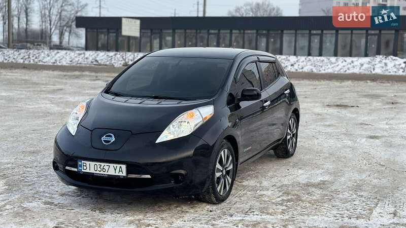 Хетчбек Nissan Leaf 2015 в Полтаві
