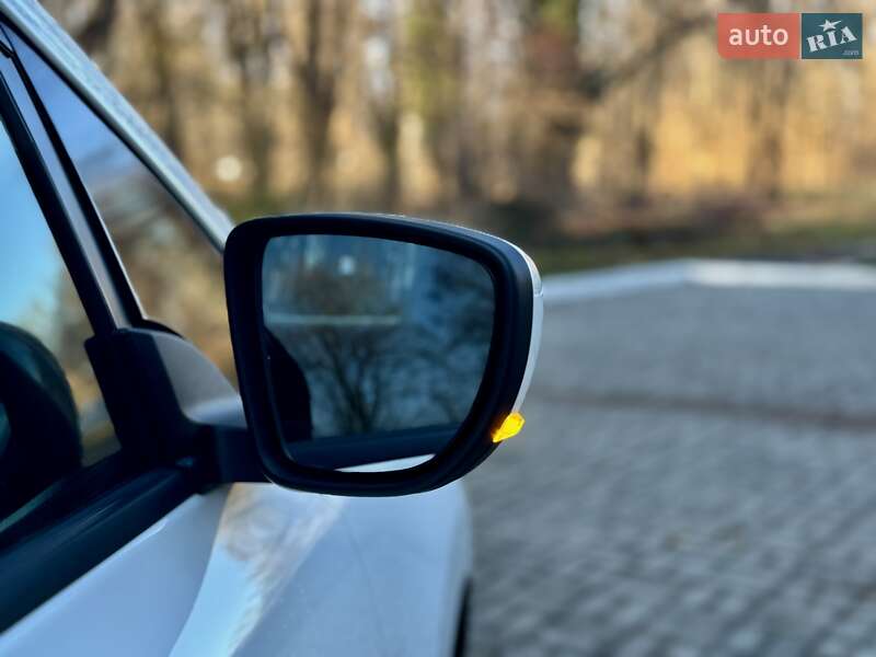 Хетчбек Nissan Leaf 2019 в Дрогобичі