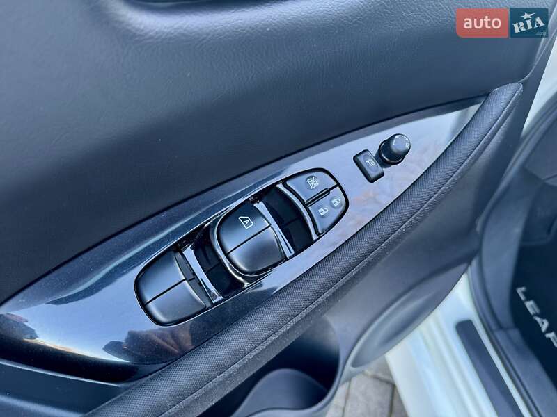 Хетчбек Nissan Leaf 2019 в Дрогобичі