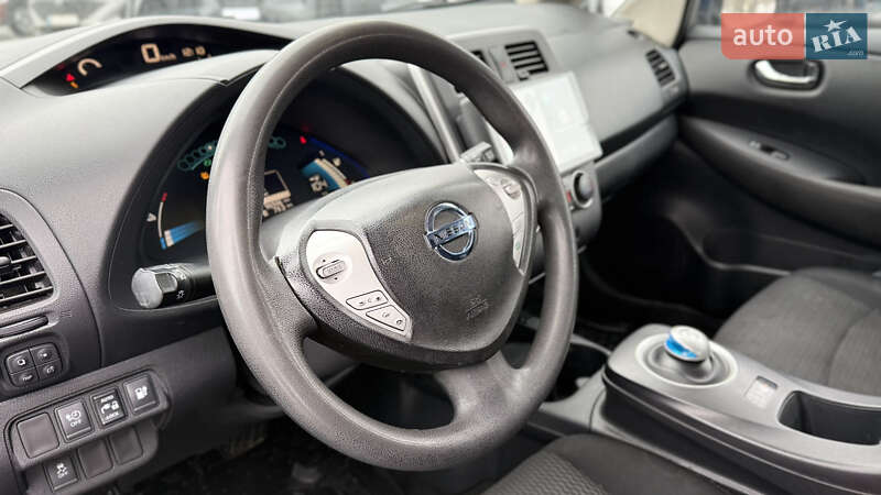 Хэтчбек Nissan Leaf 2017 в Тернополе