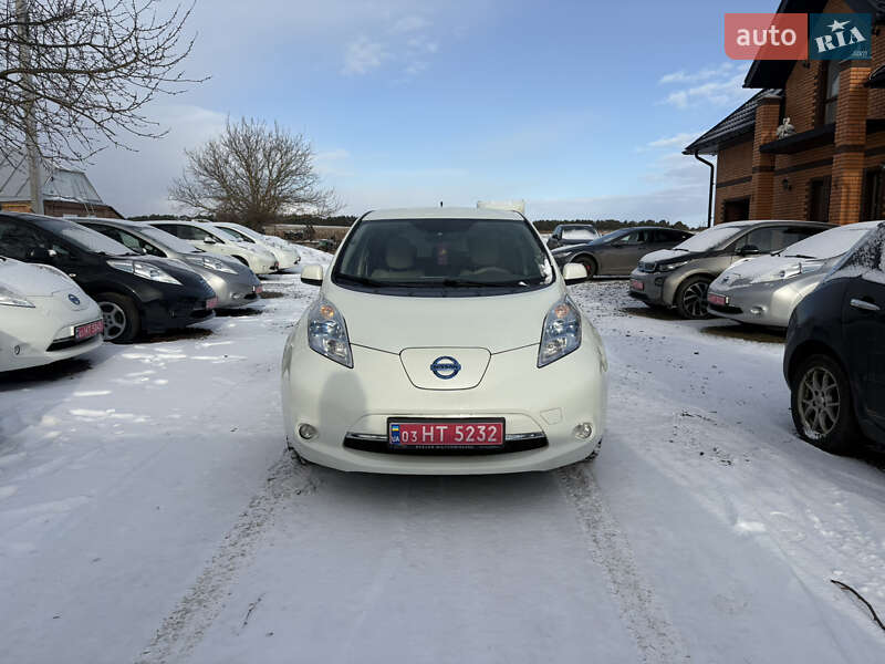 Хэтчбек Nissan Leaf 2012 в Луцке