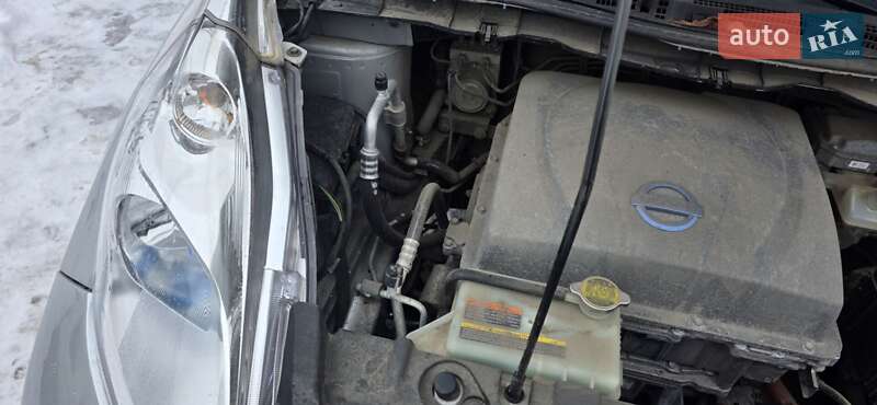 Хетчбек Nissan Leaf 2013 в Києві фото 16 Хетчбек Nissan Leaf 2013 в Києві