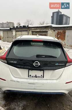 Хетчбек Nissan Leaf 2018 в Львові