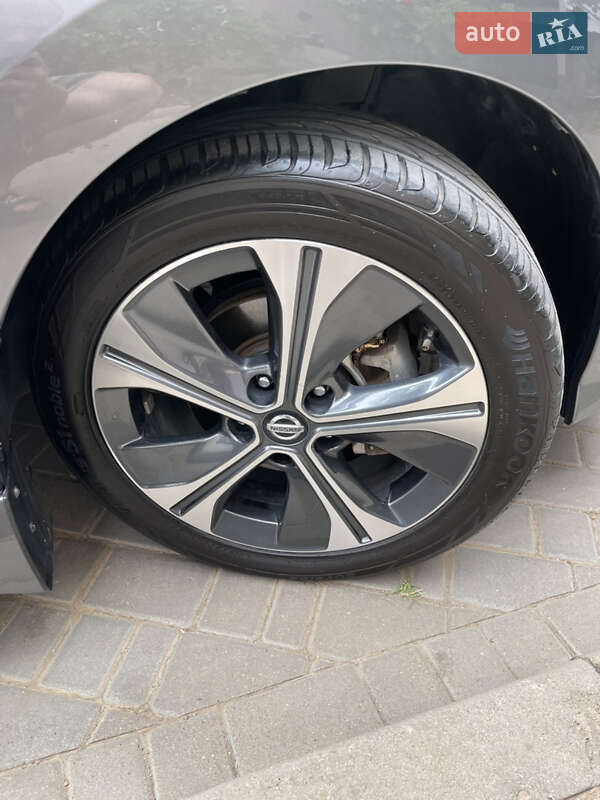 Хетчбек Nissan Leaf 2018 в Одесі фото 12 Хетчбек Nissan Leaf 2018 в Одесі