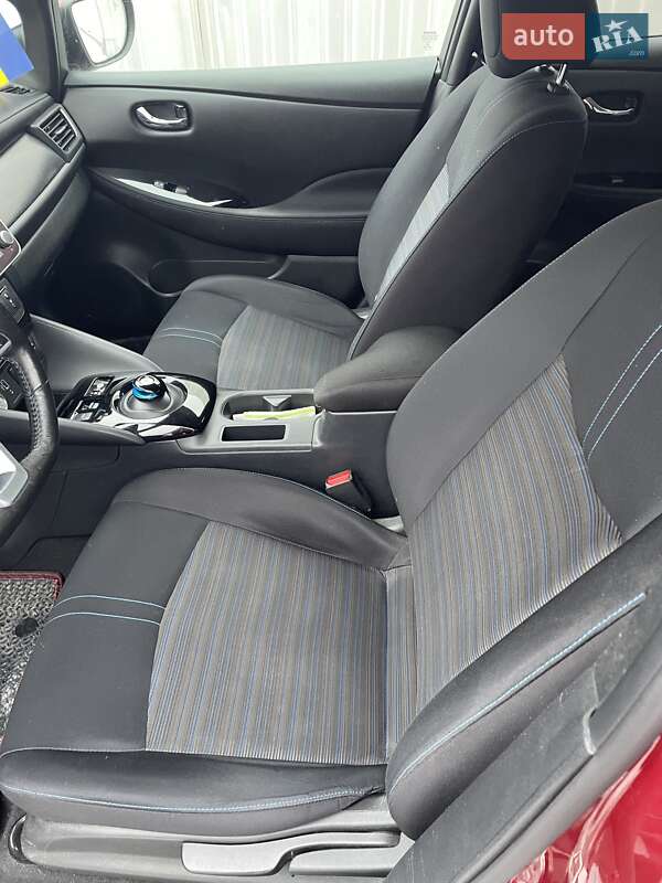 Хетчбек Nissan Leaf 2020 в Кременчуці