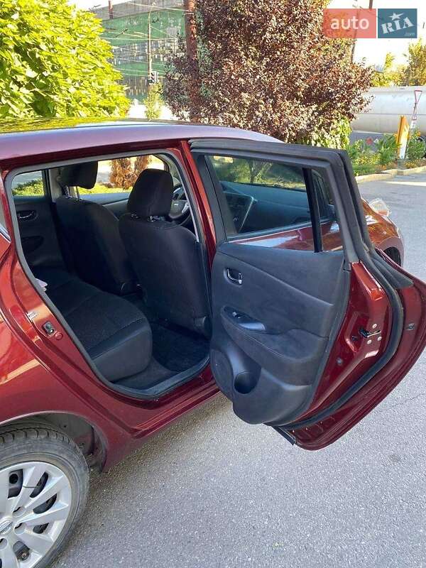 Хетчбек Nissan Leaf 2017 в Дніпрі фото 9 Хетчбек Nissan Leaf 2017 в Дніпрі