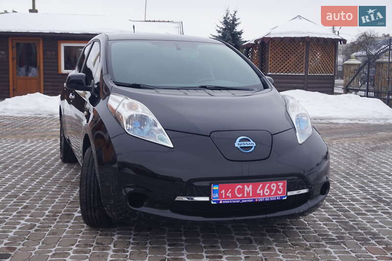 Хэтчбек Nissan Leaf 2013 в Самборе
