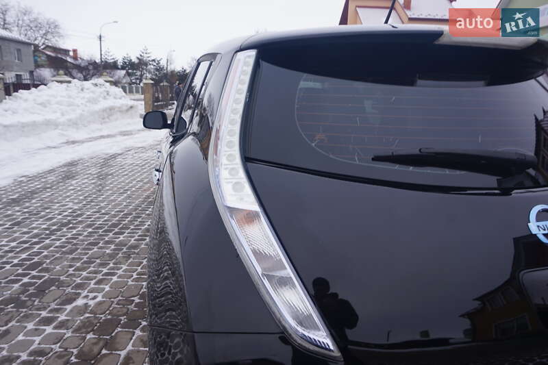Хэтчбек Nissan Leaf 2013 в Самборе