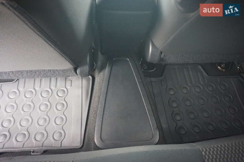 Хэтчбек Nissan Leaf 2013 в Самборе