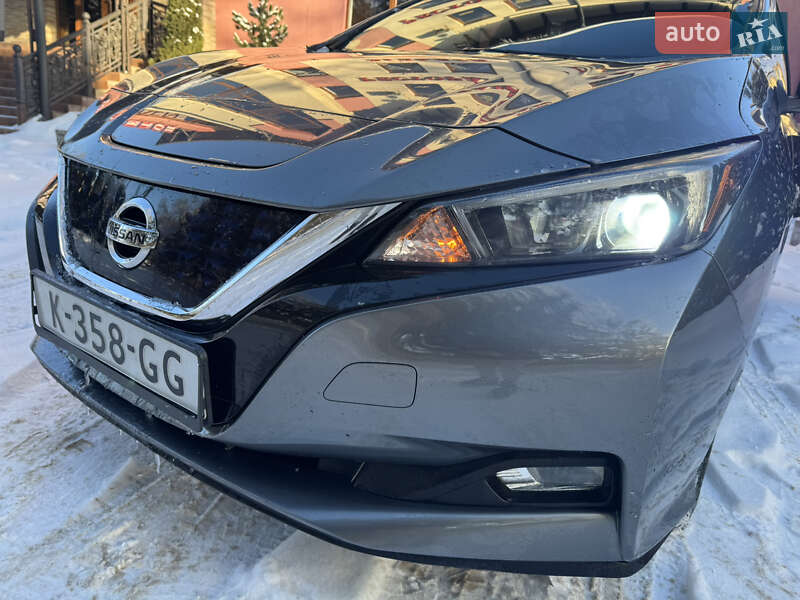 Хетчбек Nissan Leaf 2020 в Тернополі