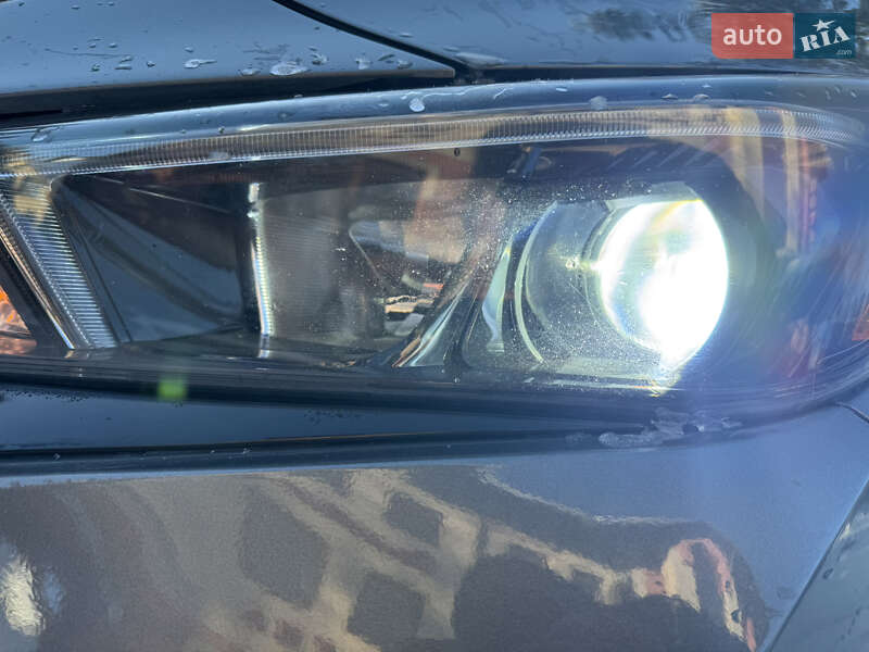 Хетчбек Nissan Leaf 2020 в Тернополі