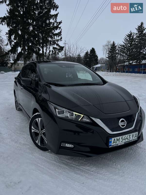 Хэтчбек Nissan Leaf 2021 в Попельне