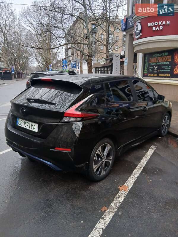 Хетчбек Nissan Leaf 2020 в Миколаєві